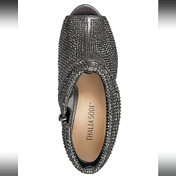 New w/Box Thalia Sodi Cheyanne Peep Toe Stilleto Ankle Heeled Boots Size 5.5 - Picture 3 of 6